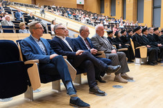 Na pierwszym planie od lewej: prof. PRz M. Motyka, prof. T. Siwowski, prof. M. Orkisz i prof. A. Sobkowiak,